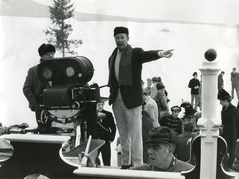 Terence Young, tournage de MEYERLING - Copie